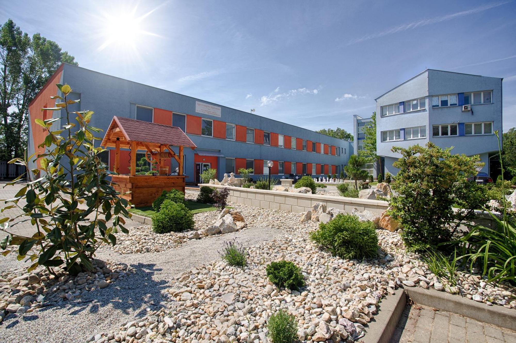 Agro Complex Apartments Nitra Eksteriør billede